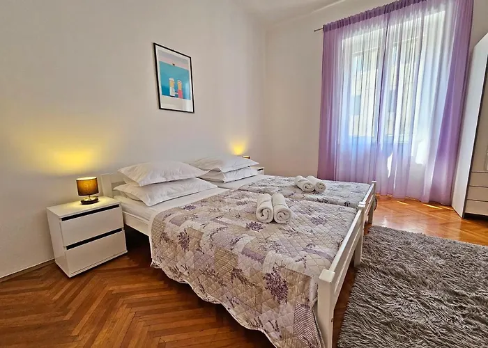 公寓 尼娜玛丽公寓 斯普利特