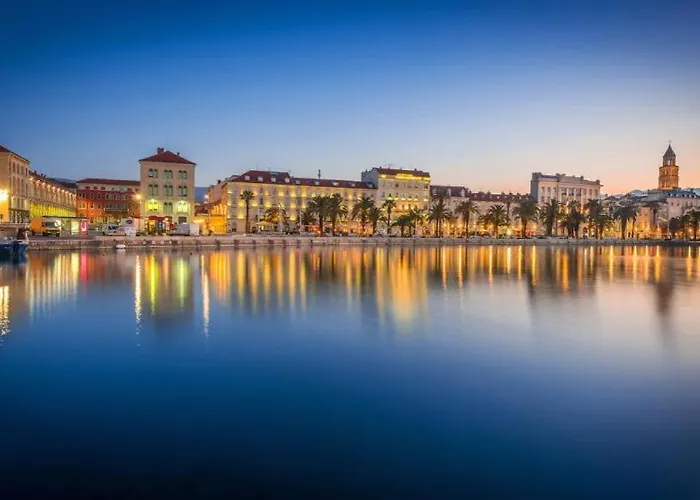 尼娜玛丽公寓 *