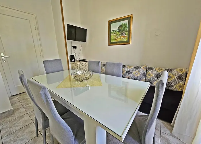 公寓 尼娜玛丽公寓 *