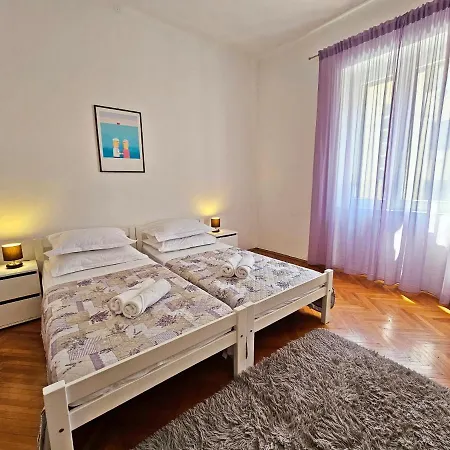 Nina Marie Apartment Split