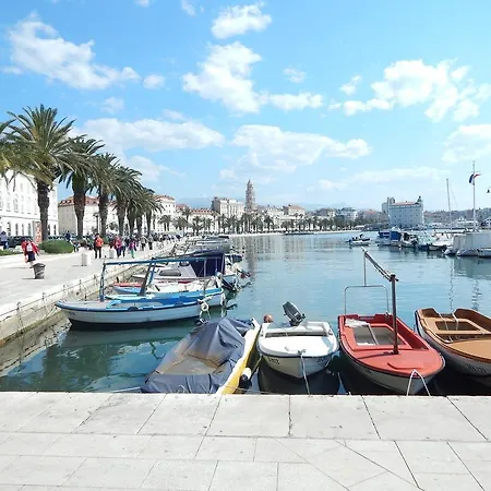 Апартаменты Nina Marie *